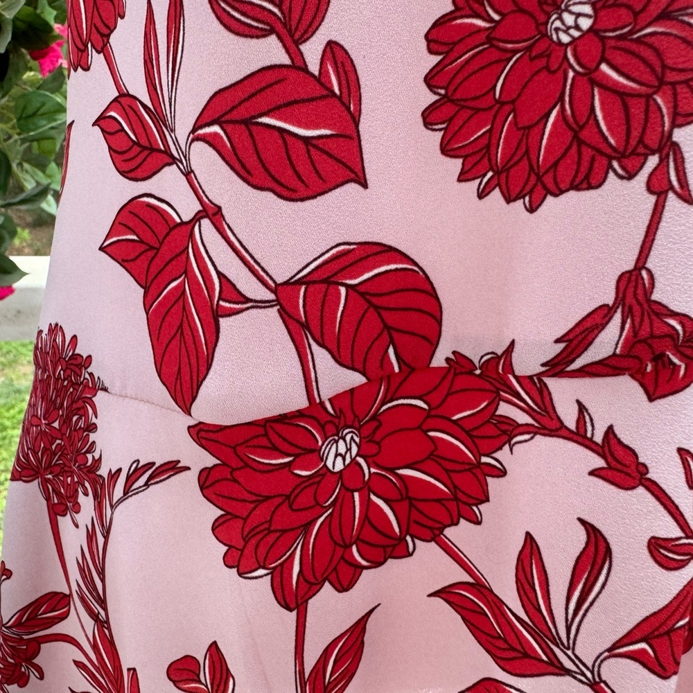 Gorgeous Cabi #5533 cranberry crush peblum floral tank-Small - Picture 6 of 13